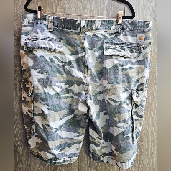 Carhartt Camouflage Cargo Shorts for Men - Picture 2 of 4